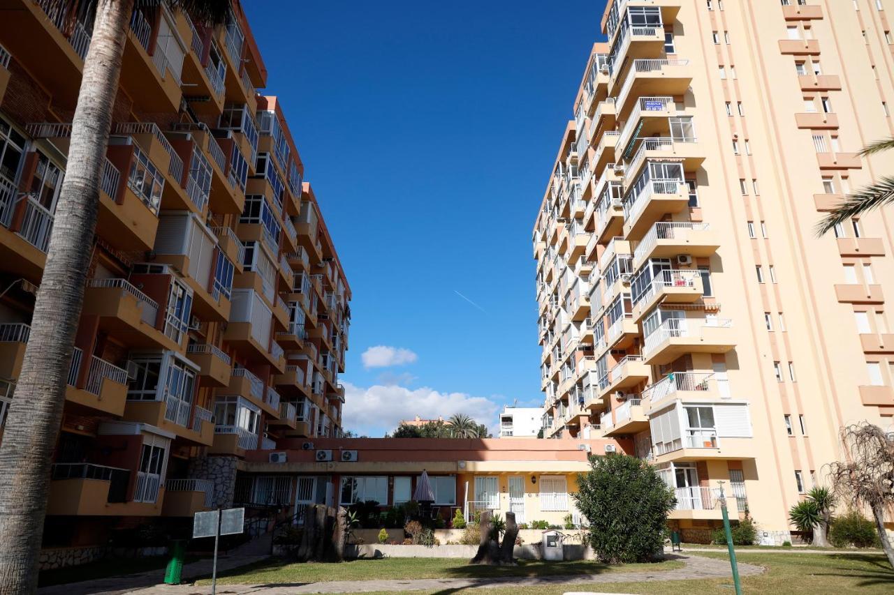 Apartamentos DC Benalmádena Exterior foto